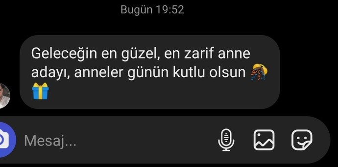 Anneler gününüzü kutlayan oldu mu?
