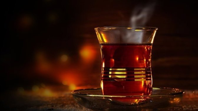 Türkiye de çay içmek yasaklansa yine de kaçak yollarla çay içer miydiniz?