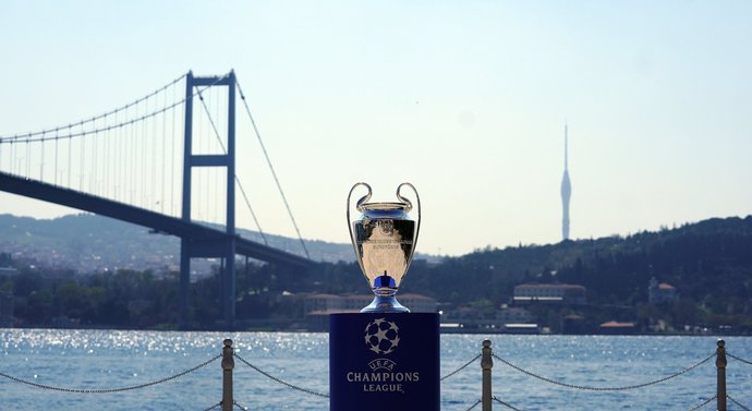 Şampiyonlar Ligi finali İstanbuldan Alınıyor! Wembleyde olması hakkında ne düşünüyorsunuz?