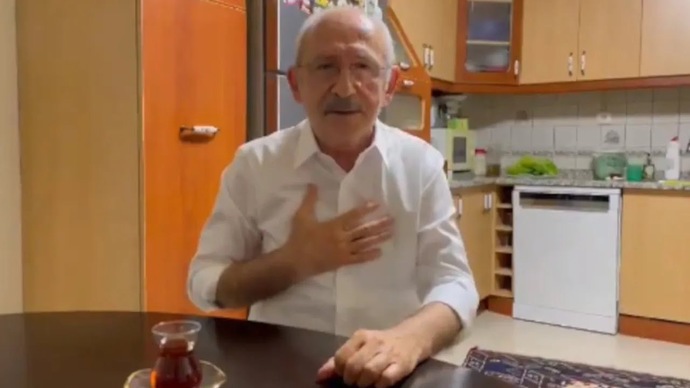 Kemal Kılıçdaroğlu çalmadığı için mi lider değil?