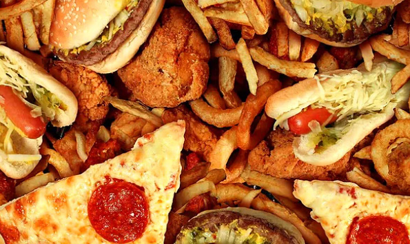 Fast food sever misiniz?