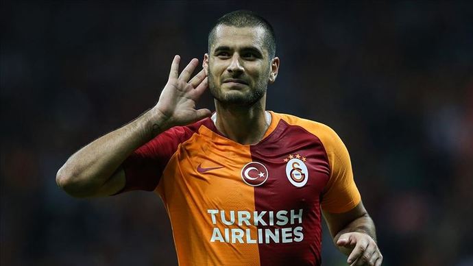 Galatasarayda oynamış forvetlerden en sevdiğiniz hangisi?