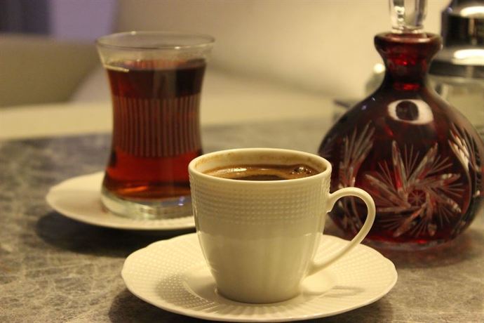 İftardan sonra tercih ettiğin keyif kahvesi mi olur çay mı? KizlarSoruyor