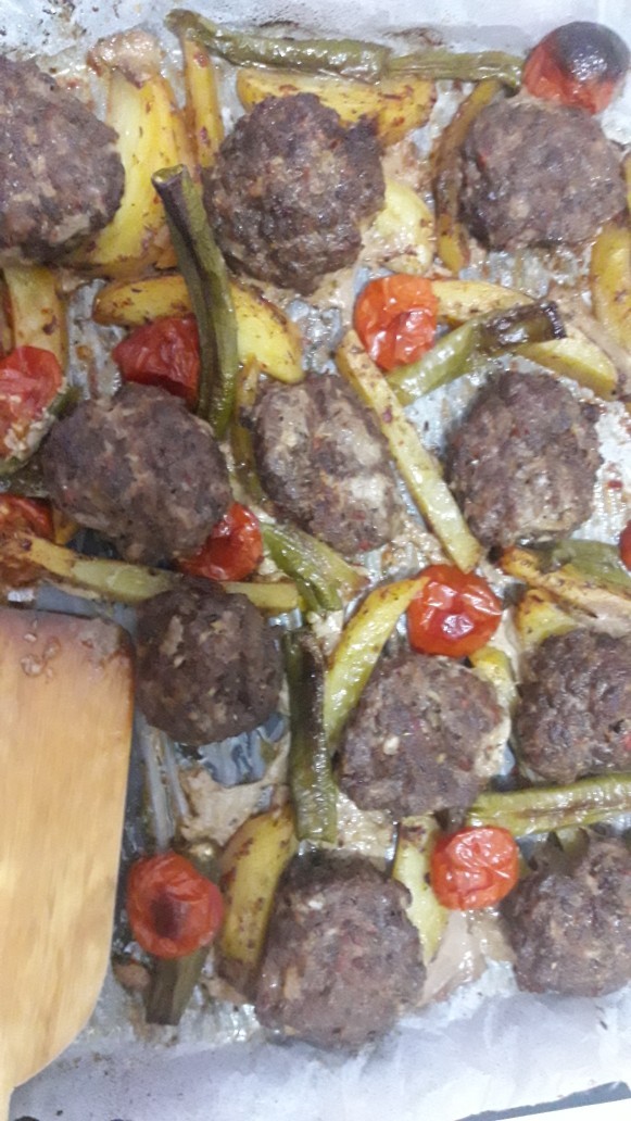 Bekarlık sultanlıksa siz bekarların akşam menüsünde ne vardı?