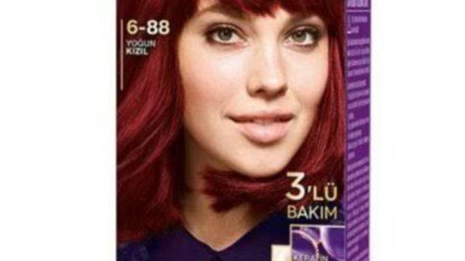 Palette 6.88 yoğun kızıl rengini kullanan var mı?