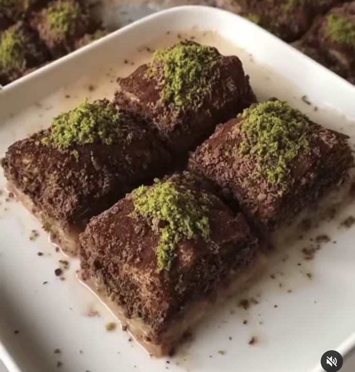 Bayrama soğuk baklava mı yapsam, bildiğimiz normal baklava mı?