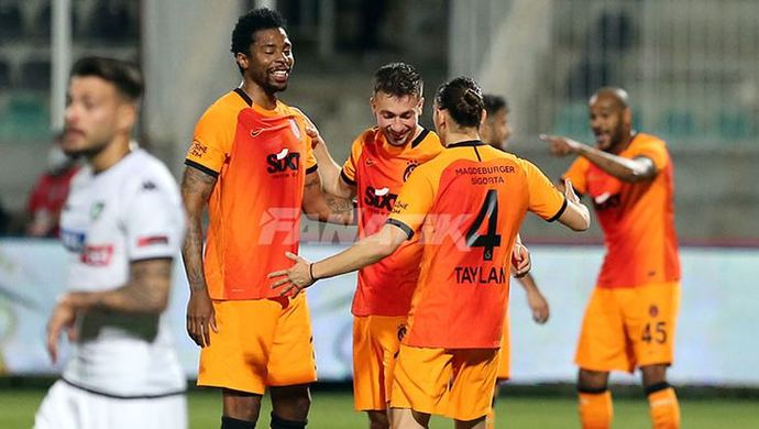 GS Denizli 4-1! Galatasaray şampiyonluk yarışında psikolojik üstünlüğü ele aldı! Ne düşünüyorsunuz?