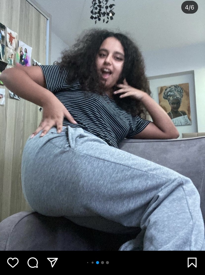 Annem bunu instagrama koydum diye edepsiz dedi haklı mı ne var bunda yani?