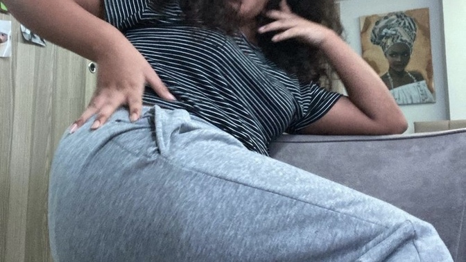 Annem bunu instagrama koydum diye edepsiz dedi haklı mı ne var bunda yani?