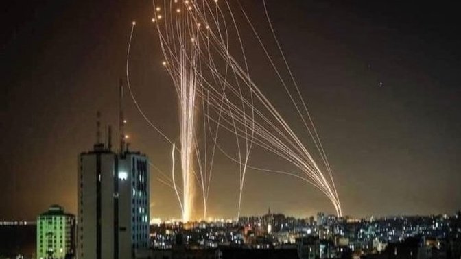 Tel Aviv ışıklar içinde, mutlu muyuz?