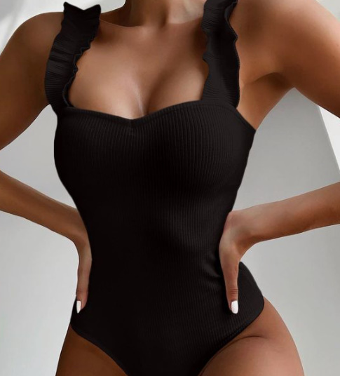Denizde mayo mu bikini mi tercih edersiniz?