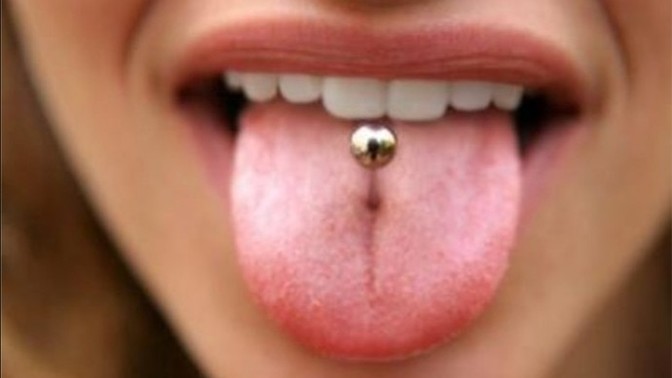 Dil piercingi mi septum mu?