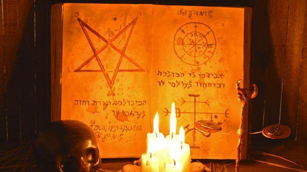 Sevgiliniz satanist olduğunu söylese ne tepki verirdiniz?