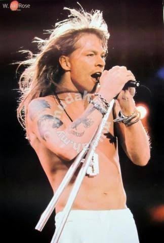 KURT COBAİN    AXL ROSE     Tercihin hangisi ?