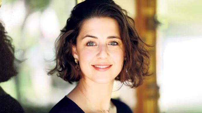Leyla ile Mecnunun yeniden başlayacağı gündem konusu iken sizce başlarsa leyla kim olmalı?
