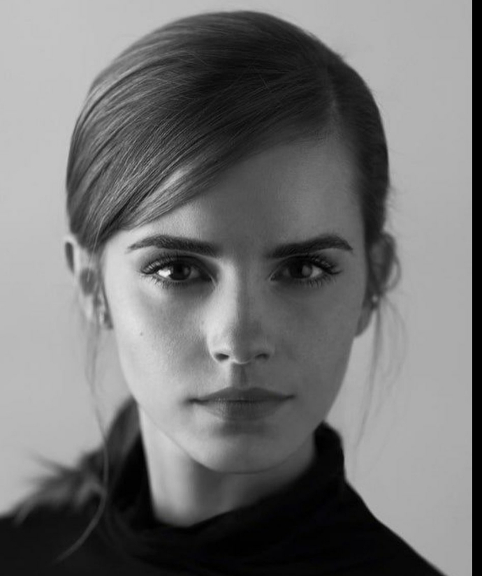 Sizce de Emma Watsonın Çok Duru Bir Güzelliği Yok Mu?