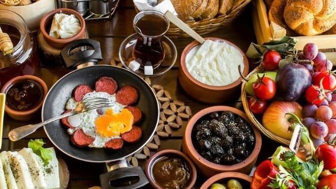 Sabah kahvaltı masasının olmazsa olmazı hangisi?