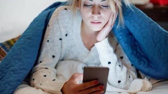 Sevgilinizin eski sevgilisini stalklar mısınız?