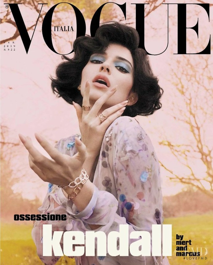 45 milyon dolar servet ile dünyanın en çok kazanan modeli Kendall Jenner oldu! Kendall Jenneri sever misiniz?