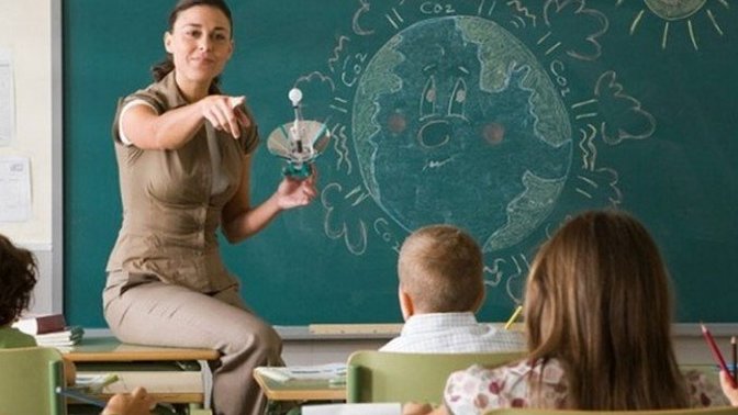 İlkokul öğretmeniniz nasıldı? Sever miydiniz, size yaklaşımı nasıldı?