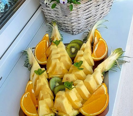 Hayatınızda hiç ananas yediniz mi? Nasıl yeniyor kabuğu falan?