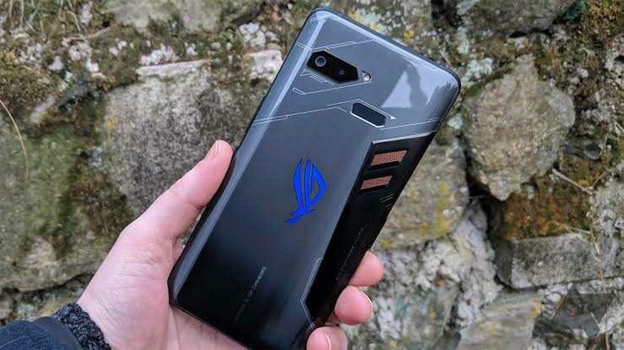 2021'in en iyi telefonu İphone 12 Pro Max seçildi! Sen hangi marka telefon kullanıyorsun?