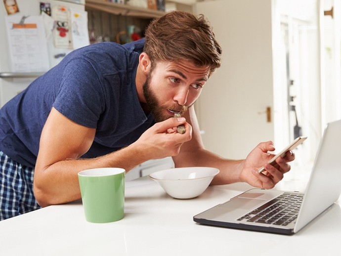 Online eğitimde öğretmen dersi nasıl anlatmalı?