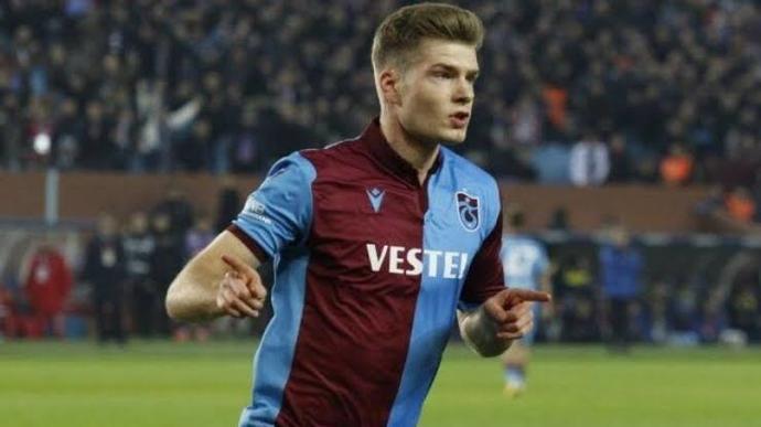 Spora geri dönmesini istediğiniz birisi var mı?