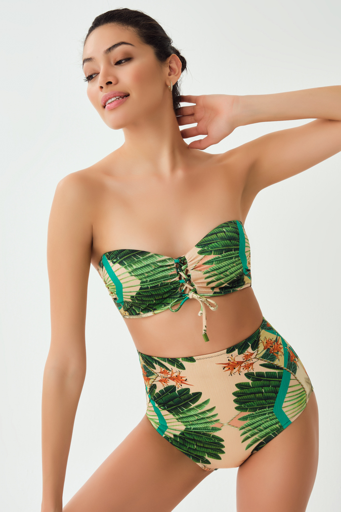 Plajda bikini mi mayo mu giymeliyim?