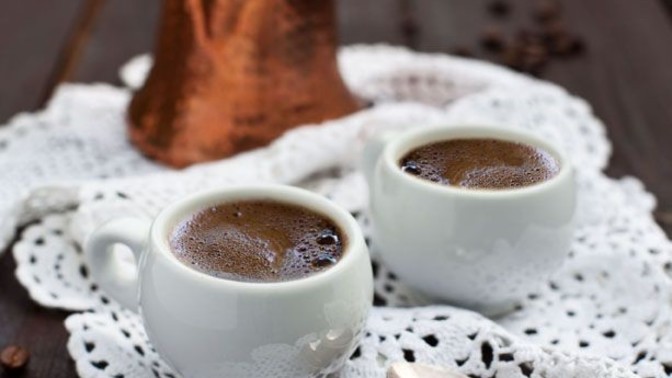 Şekerli Türk kahvesi nasıl yapılır? Şeker miktarı küpse ne kadar, toz ise ne kadar olmalıdır?