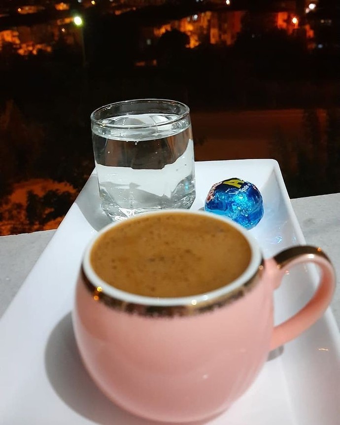 Kimler gece kahvesi içiyor?