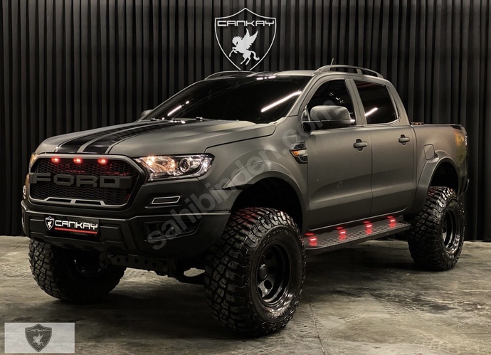 Bu 4x4 arabalardan hangisini seçmeliyim, hangisi daha iyi?