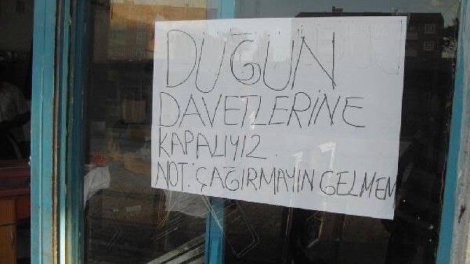 Altın fiyatları uçtu! Yakınlarınıza düğünlerde altın takacak mısınız?