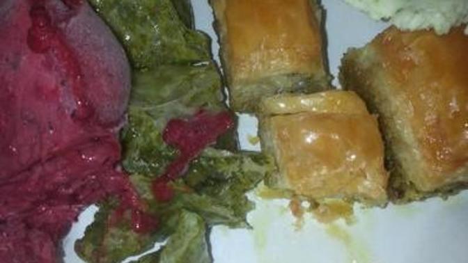 Buradan bir kızla tanıştım nisanlandik.  Nisan  tatlimiz hakkında çok kötü şey söylediler. sizce haklılar mı?