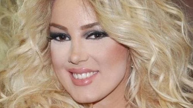 Petek Dinçöz güzel mi?