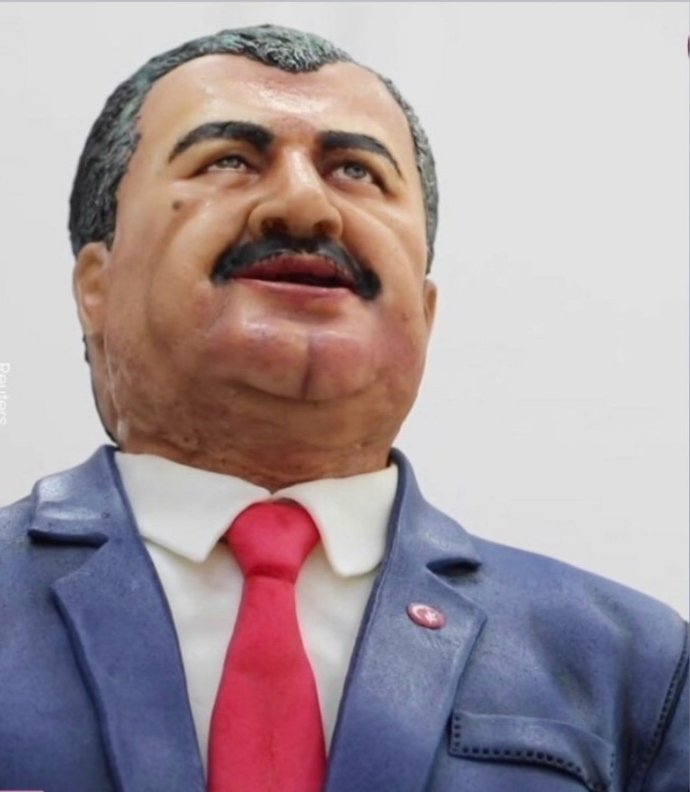 Fahrettin kocanın heykelini nasıl buldunuz? Beğendiniz mi ( Ben çook beğendim 😌)?