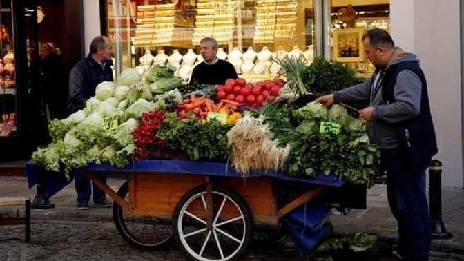 BİSAM'ın hesabına göre: Sağlıklı beslenmenin maliyeti 1 asgari ücret. Siz sağlıklı beslenecek kadar kazanıyor musunuz?