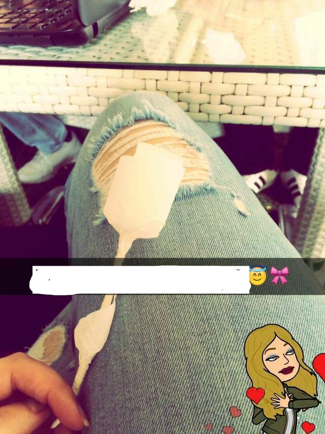 Yırtık pantolon modellerini seviyor musunuz? Sizce hangisi daha güzel?