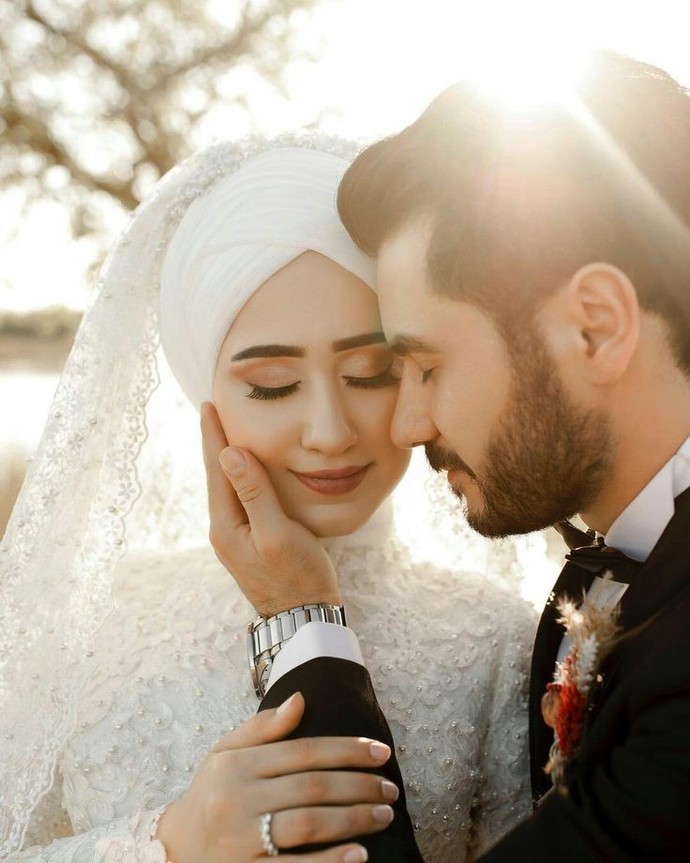 Evlilikte eşler birbirinin maaşının ne kadar olduğunu bilmeli mi?