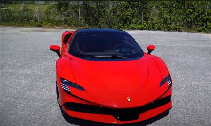 Milletvekili Kenan Sofuoğlu 7 milyon liralık Ferrari satın aldı! Geliri yeter mi bu arabayı almaya?
