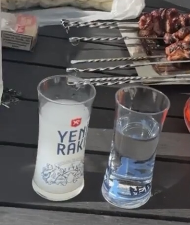Raki icen Erkek nasil olabilir sizce?