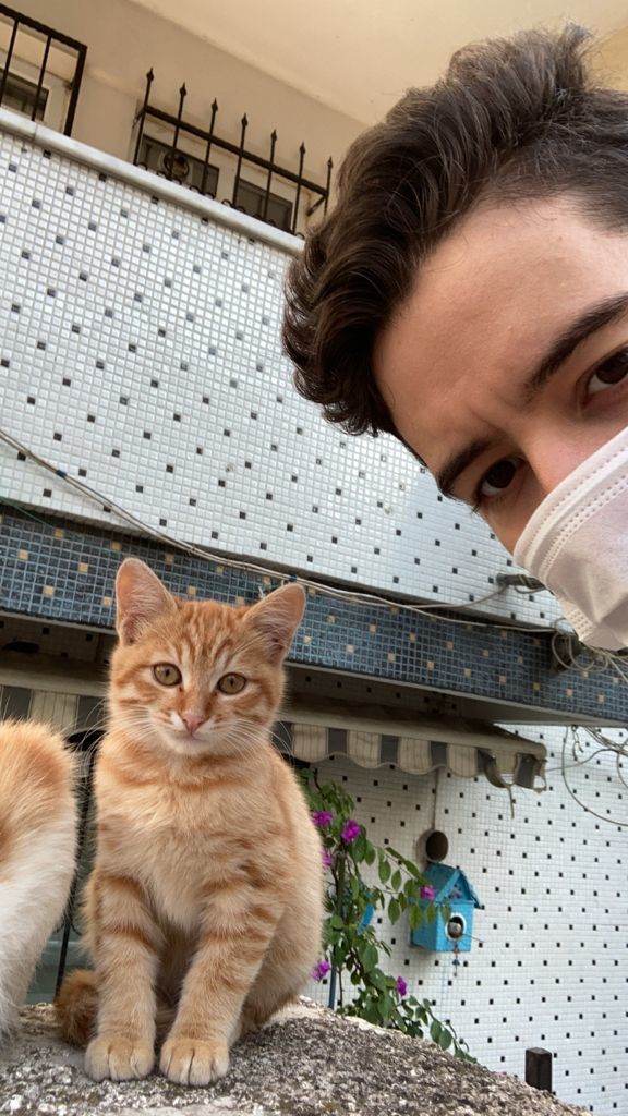 Teoş ve kedisi👎