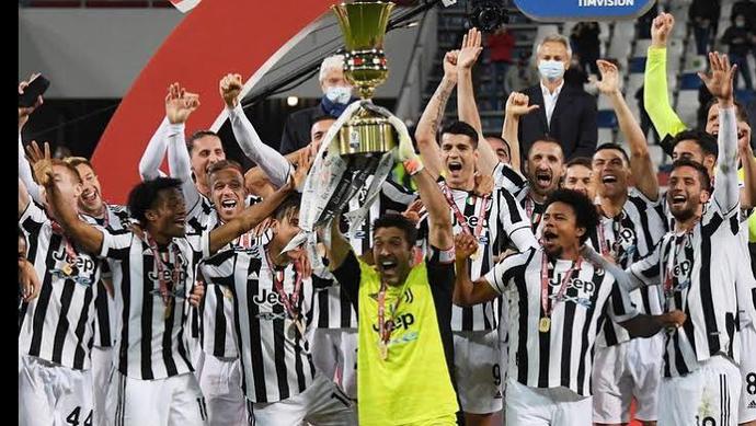 Cristiano Ronaldo Merih Demiralın canlı yayınında türkçe küfür ediyor! Ne düşünüyorsunuz?