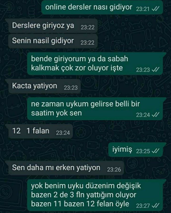 Arkadaşlar bu cocuk benimle konusmaya isteksiz mi gercekten yoksa simarmis ilgimden?