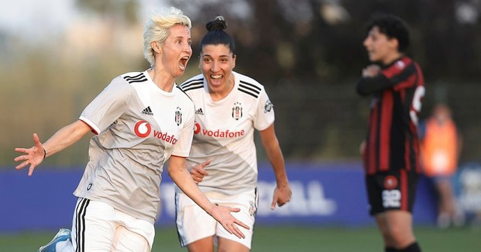 Kadın futbol kulübü arıyorum. Ne yapmalıyım?