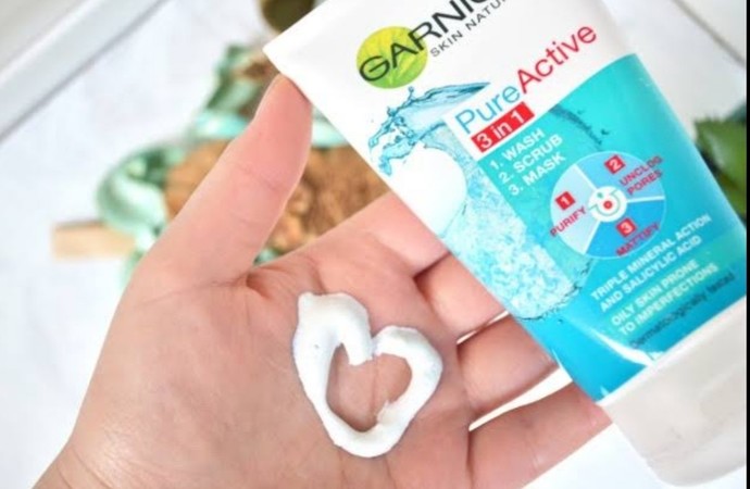 Sevgilimin yüzü sivilce tarlası gibi ve iğreniyorum. Ne yapmalıyım?