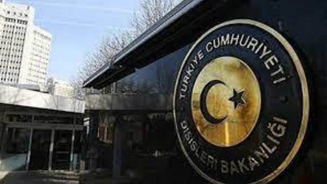 Yazılımcılık mı, diplomatlık mı yoksa akademisyenlik midir?
