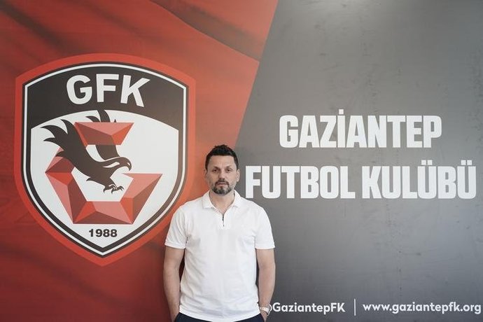 Gaziantep FK Erol Bulut ile 3 yıllık sözleşme imzaladı, sizce Erol Bulut Gaziantep ile başarılı olabilir mi?