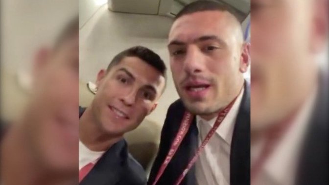 Cristiano Ronaldo, Merih Demiral'ın canlı yayınında Türkçe küfür etti. Yabancılara ilk öğreteceğiniz Türkçe kelime ne olur?