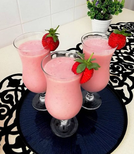 Şu sıcaklarda kola ve soda dışında önerebileceğiniz soğuk içecekler var mı?